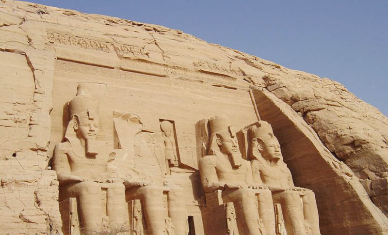 オリーブオイルの歴史～古代エジプトと黄金の雫